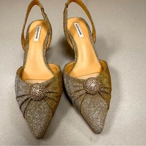 Alex Marie Soft Gold Shimmer Slingback Heels Size 5.5M